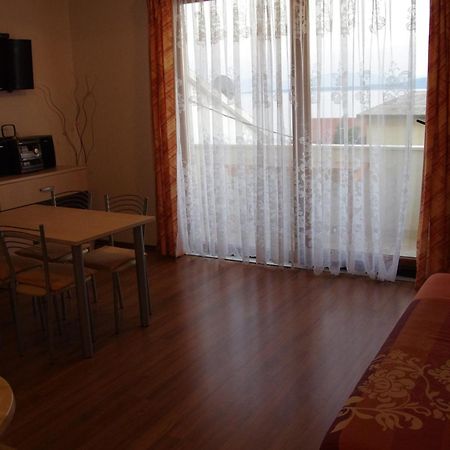 Apartments With A Parking Space Igrane, Makarska - 13535 Zimmer foto