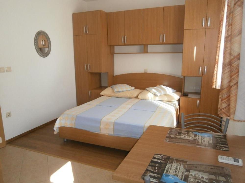 Apartments With A Parking Space Igrane, Makarska - 13535 Exterior foto
